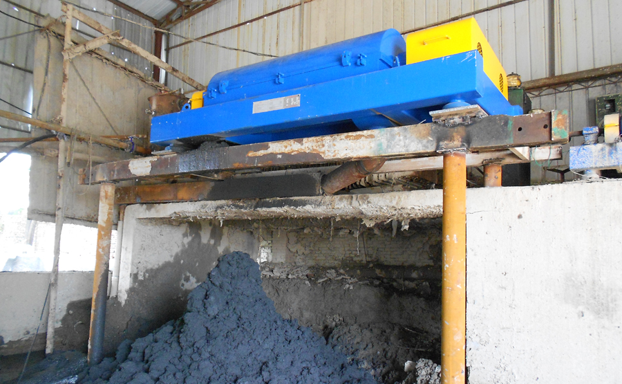 紡織污水處理過程中的污泥脫水設(shè)備選擇與運(yùn)行